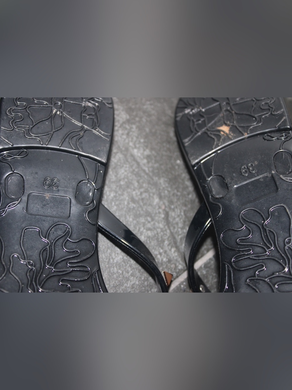Black Studded Bow Jelly Flip Flop Thong Sandals Studs - Size 39 US 7-8.5 - Picture 7 of 7